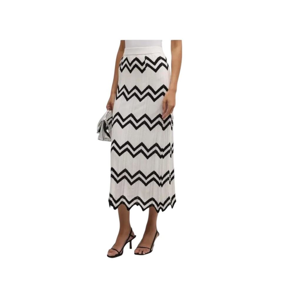 Misook contrast chevron pontelle soft knit maxi skirt ivory blacksize Medium M